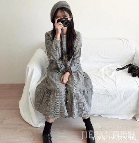 初秋最火热的十套穿搭,每套都能让你年轻10来岁