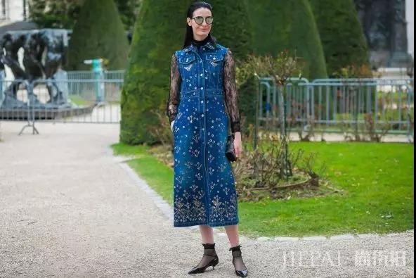 秋天女生穿什么袜子好看 看看今天尚街拍的推荐吧