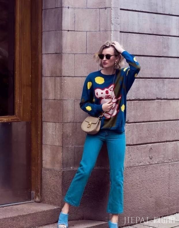 毛衣和牛仔裤怎么穿搭，照着宋佳刘雯的穿法走应该没错！