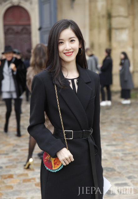 清纯的奶茶妹妹气质变了这么多!她的那些旧照你还记得么?