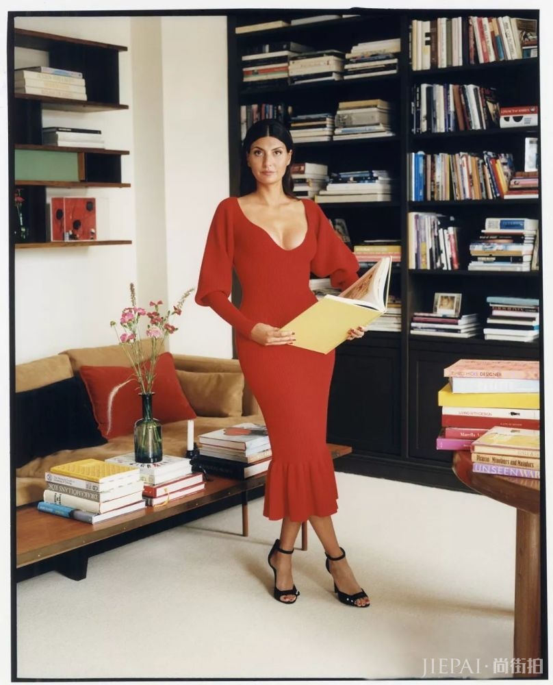 五彩斑斓的时尚博主说，穿得随随便便不会让你的心情变好