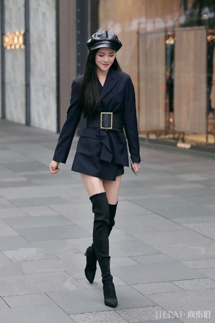 一条短裤也可以美出天际！