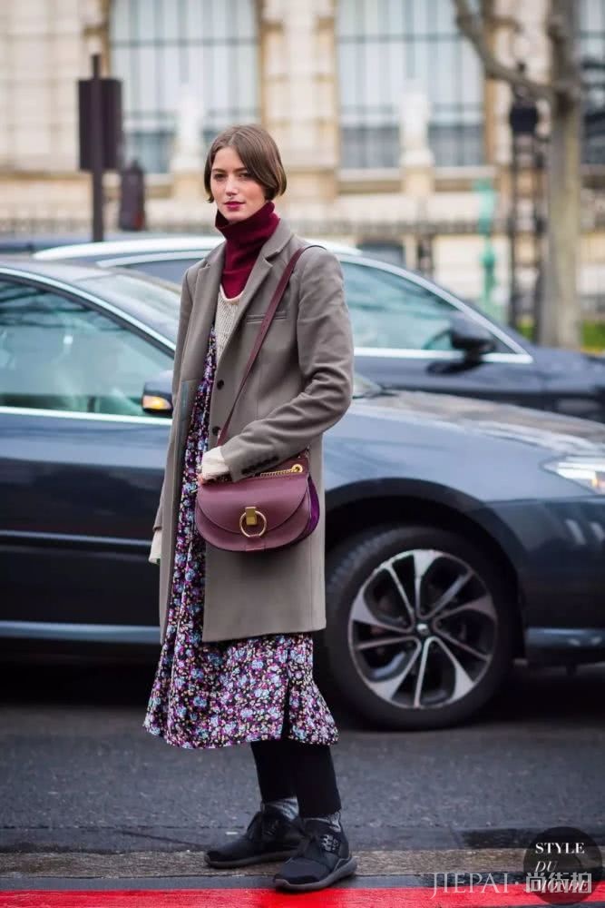 秋冬怎么内搭最好看,一定是看看这些街头潮人的穿搭示范吧