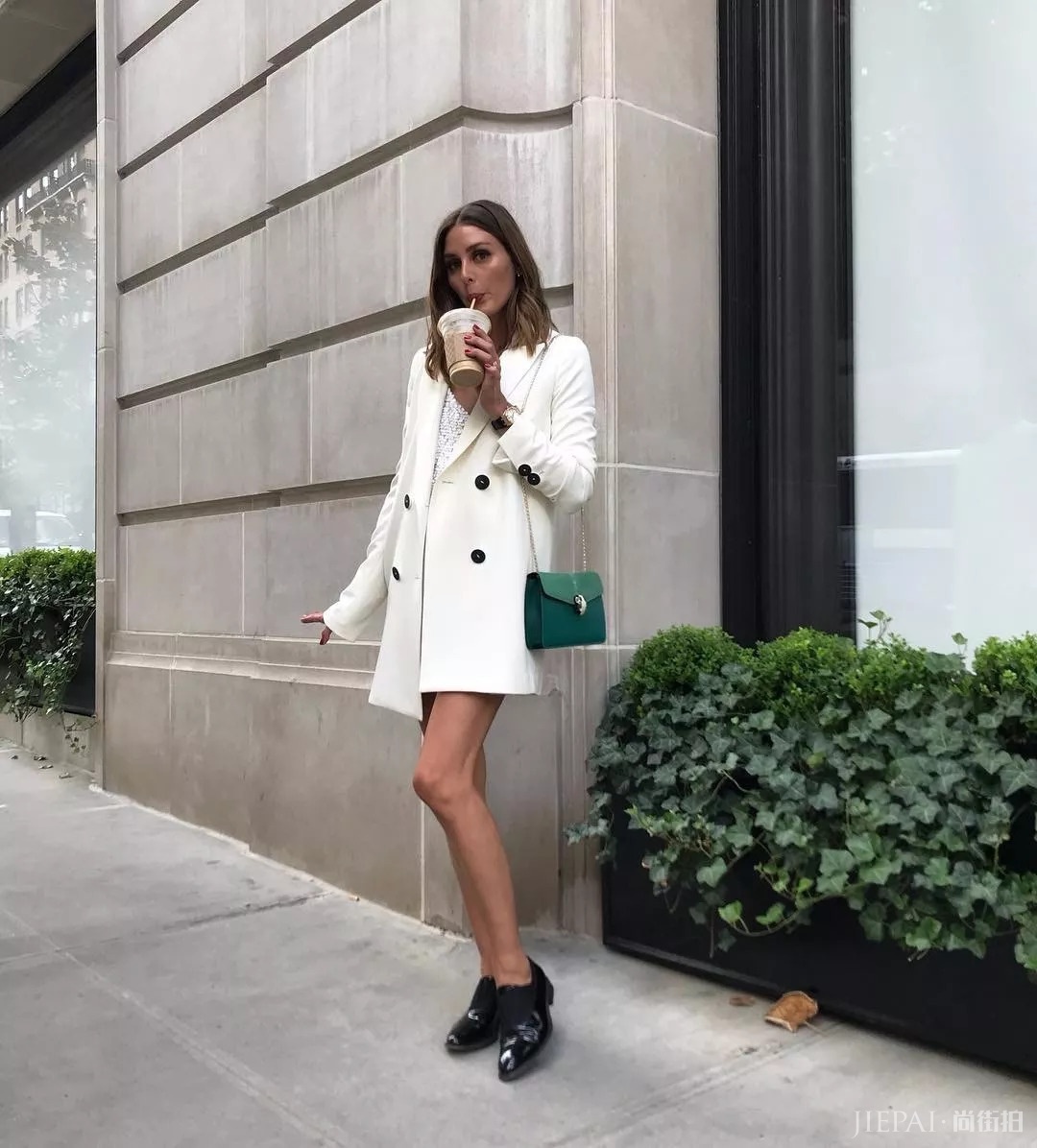 西装穿法有很多,来看看今年最潮的搭配手法吧。穿出最好看的你!!!