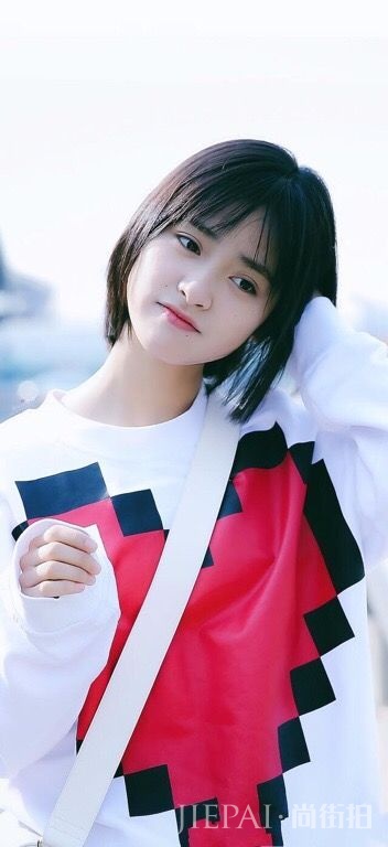 沈月森女上衣素雅不俗气符合气质！