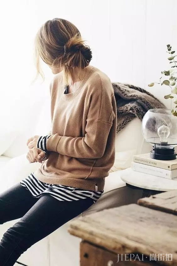 秋冬季节越来越凉 不会穿条纹衫你就少了很多穿搭乐趣