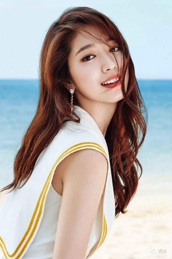 崔雪莉这是什么情况？?这次的造型翻车了...