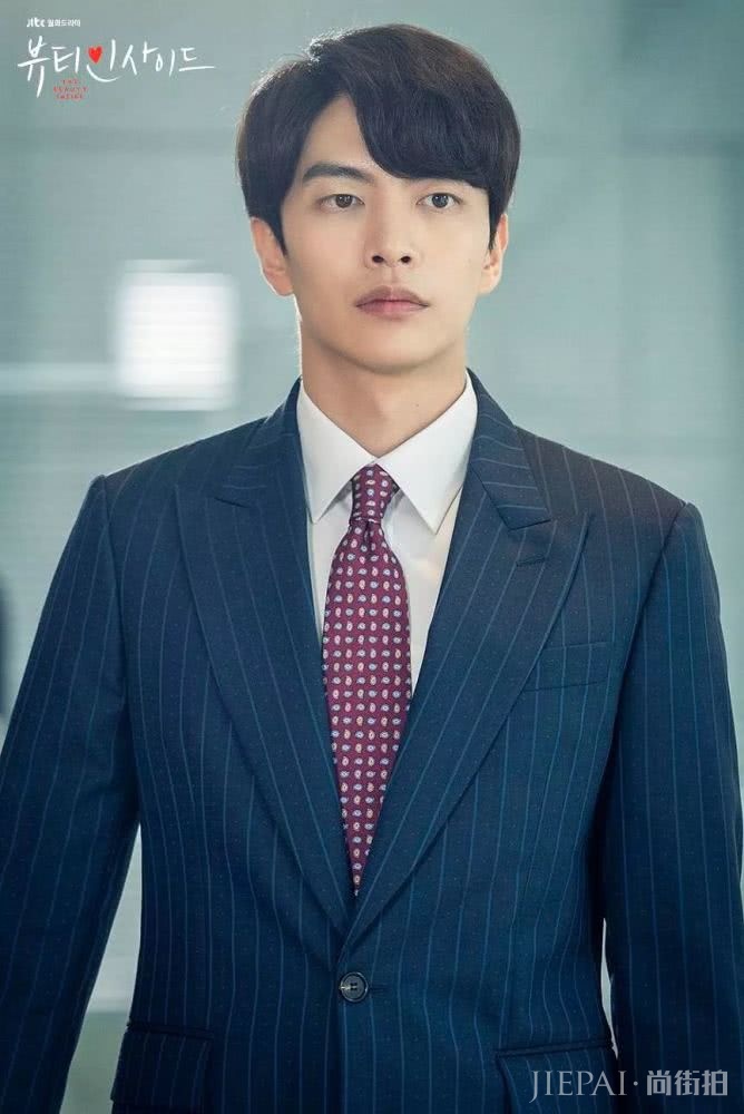 每个月都换脸是什么体验?这部高能韩剧告诉你