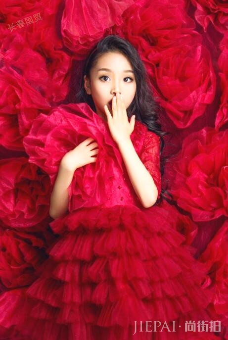 范冰冰8岁堂妹近照曝光  进军演艺圈成为小童星