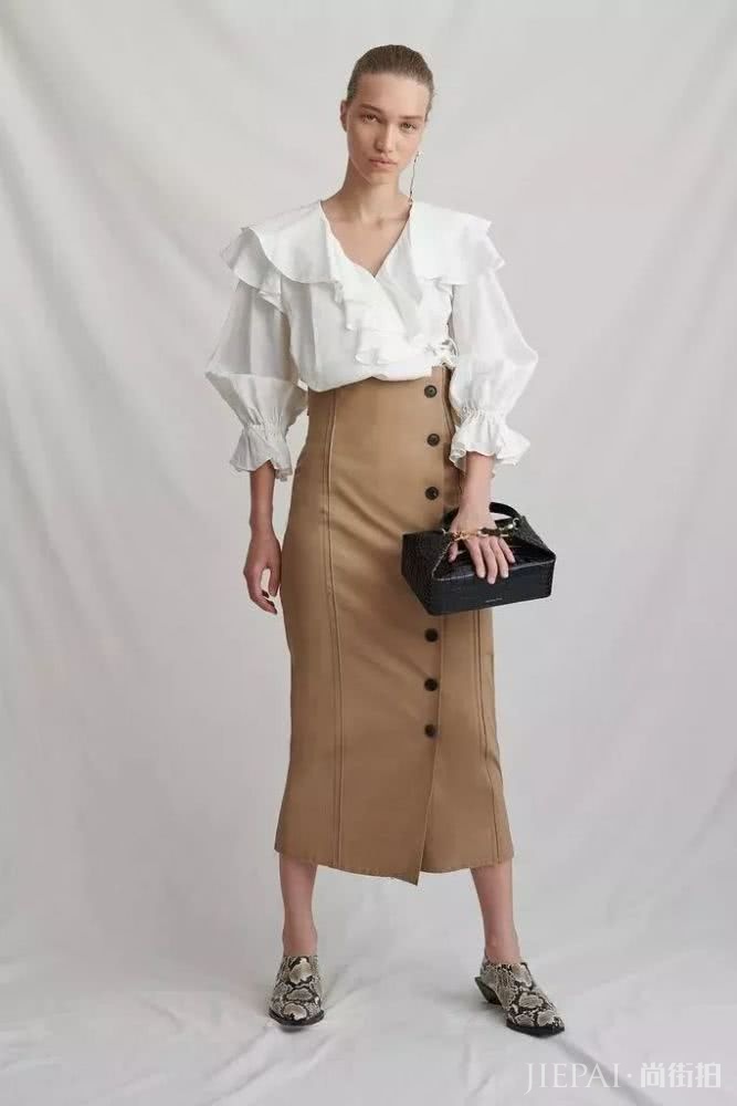 时尚博主示范 这些好看的单品陪我过秋冬