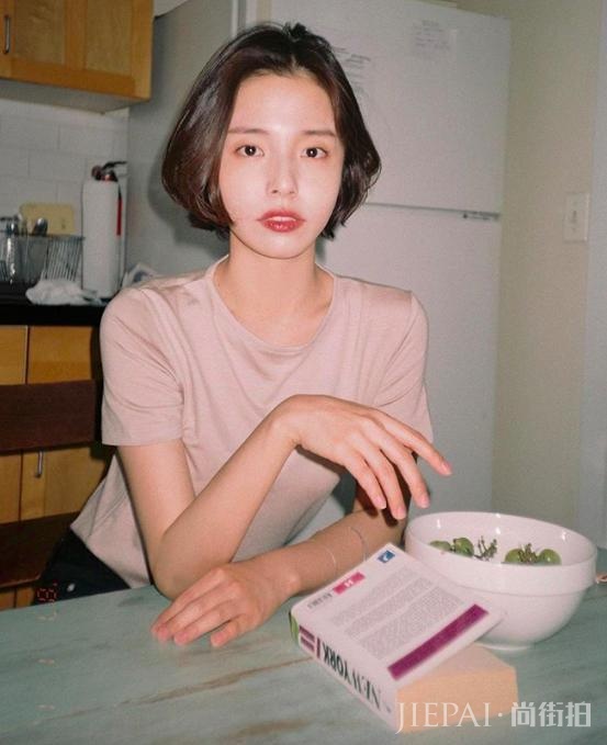 韩国素人女生示范OL秋冬换季衣柜，5类关键单品令品味变高级