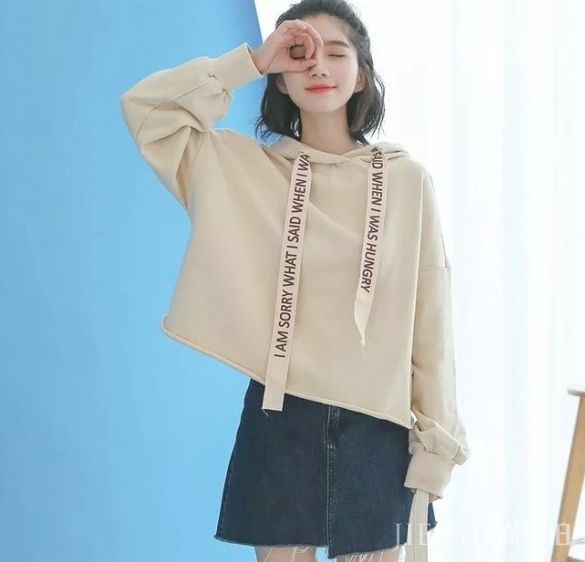 冬季外套里面穿什么衣服好看？