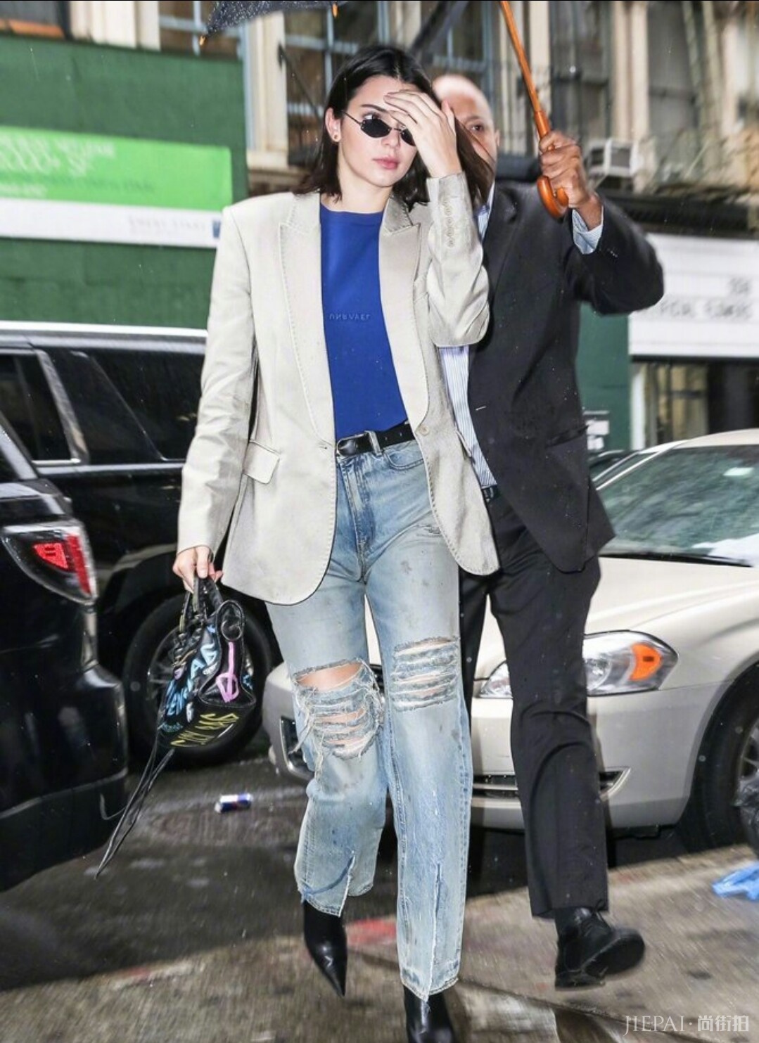 一件西装外套,满足你成为大哥女人的小愿望