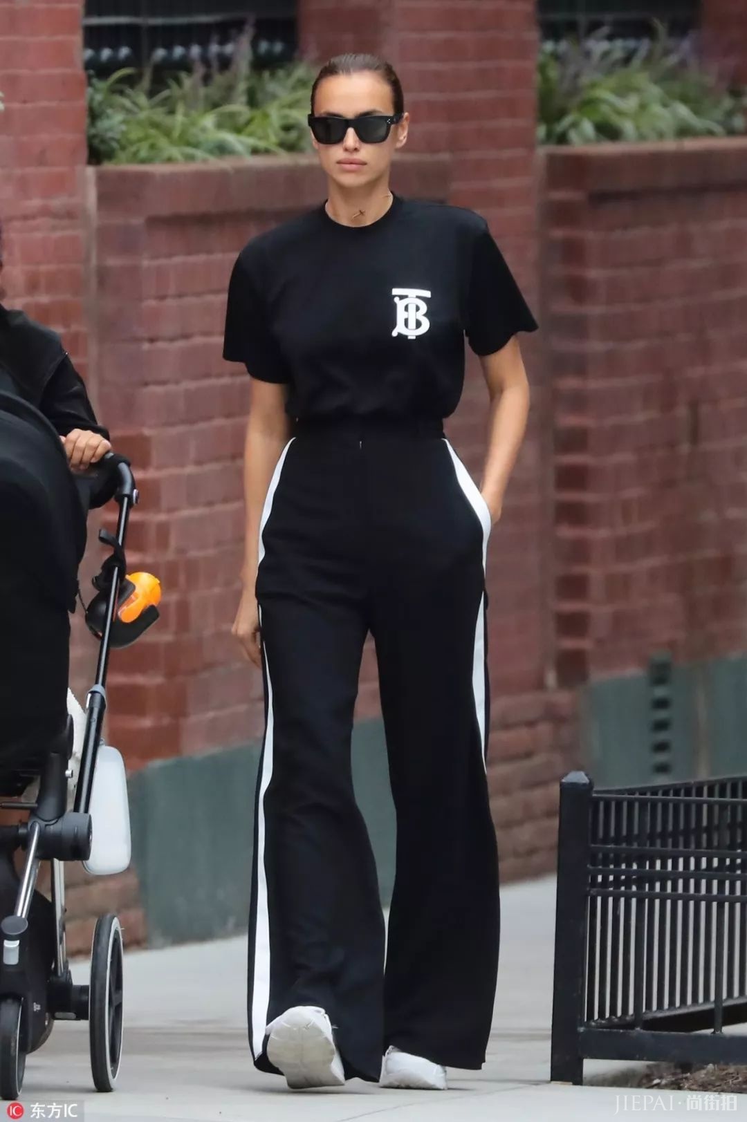 157的石原里美和169的金南珠,都靠这条裤子拉腿?!