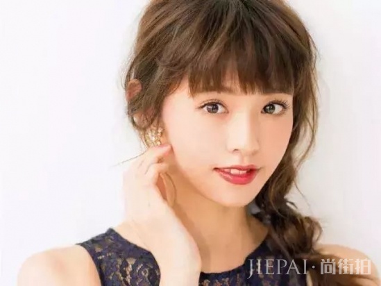 简单的长发编发教程 让你每天发型不一样