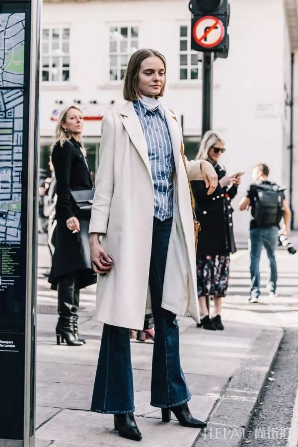 女生秋冬穿什么裤子好看?秋冬应该穿上一条这样的裤子