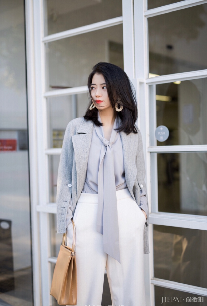 大衣搭配短裙,让你分分钟迷倒男同事,适合上班族的穿搭