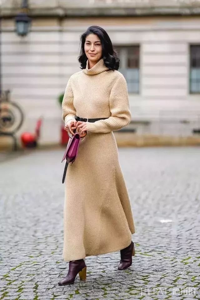 街头潮人告诉你 秋冬季度穿这6条裙子，美过一整年