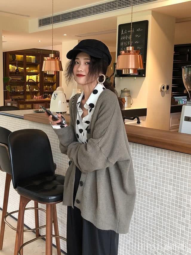 2018深秋时尚流行款，适合出街的个性穿搭，这样穿美翻了