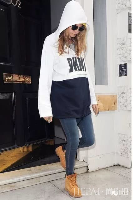 马丁靴这样穿 才能搭出存在感