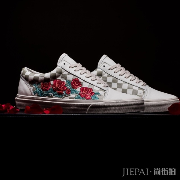 Vans 释出“Rose Embroidery”系列