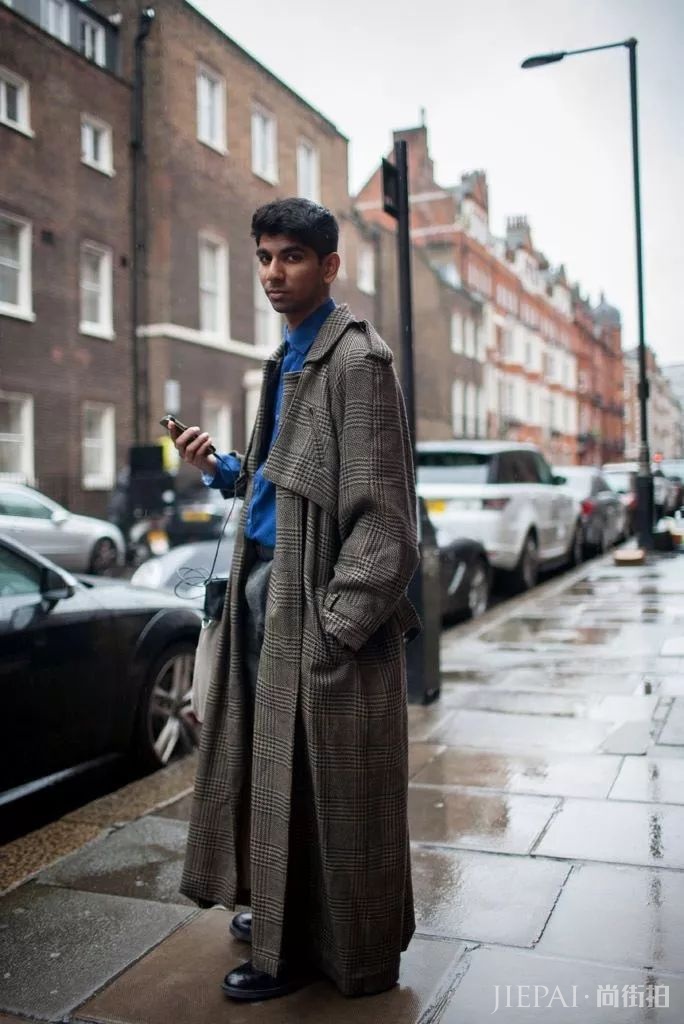 欧美潮男街拍 外套要够大才能够有型