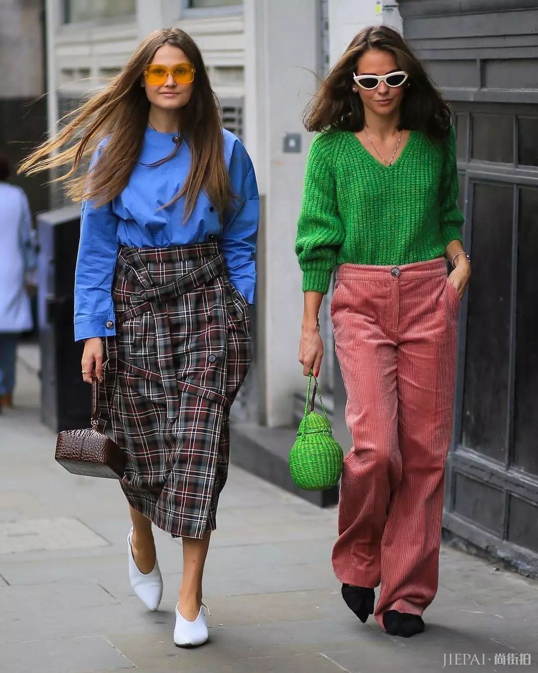 又又又又双叕到了穿毛衣的季节,今年穿这几款毛衣美翻整个秋天!