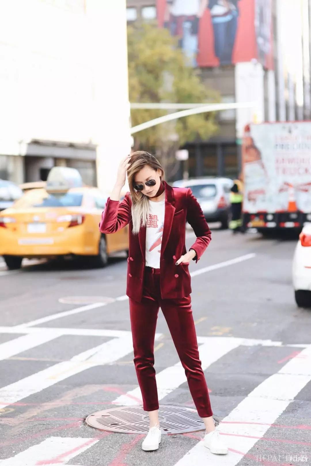 西装外套常用穿搭方法，看完后让你穿起来知性又美丽，文章最后有惊喜哦