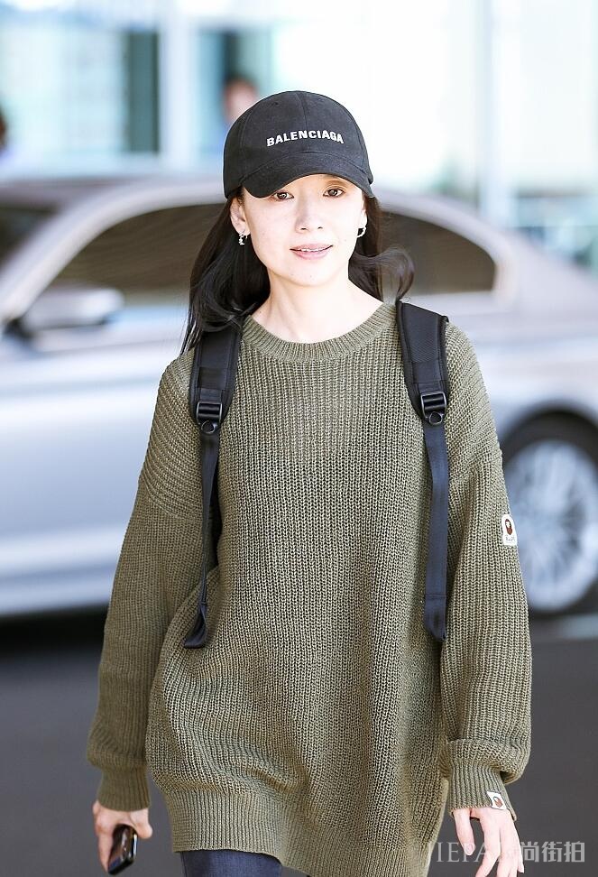 38岁的董洁依然带着满满的少女感，原因全在这个小心机