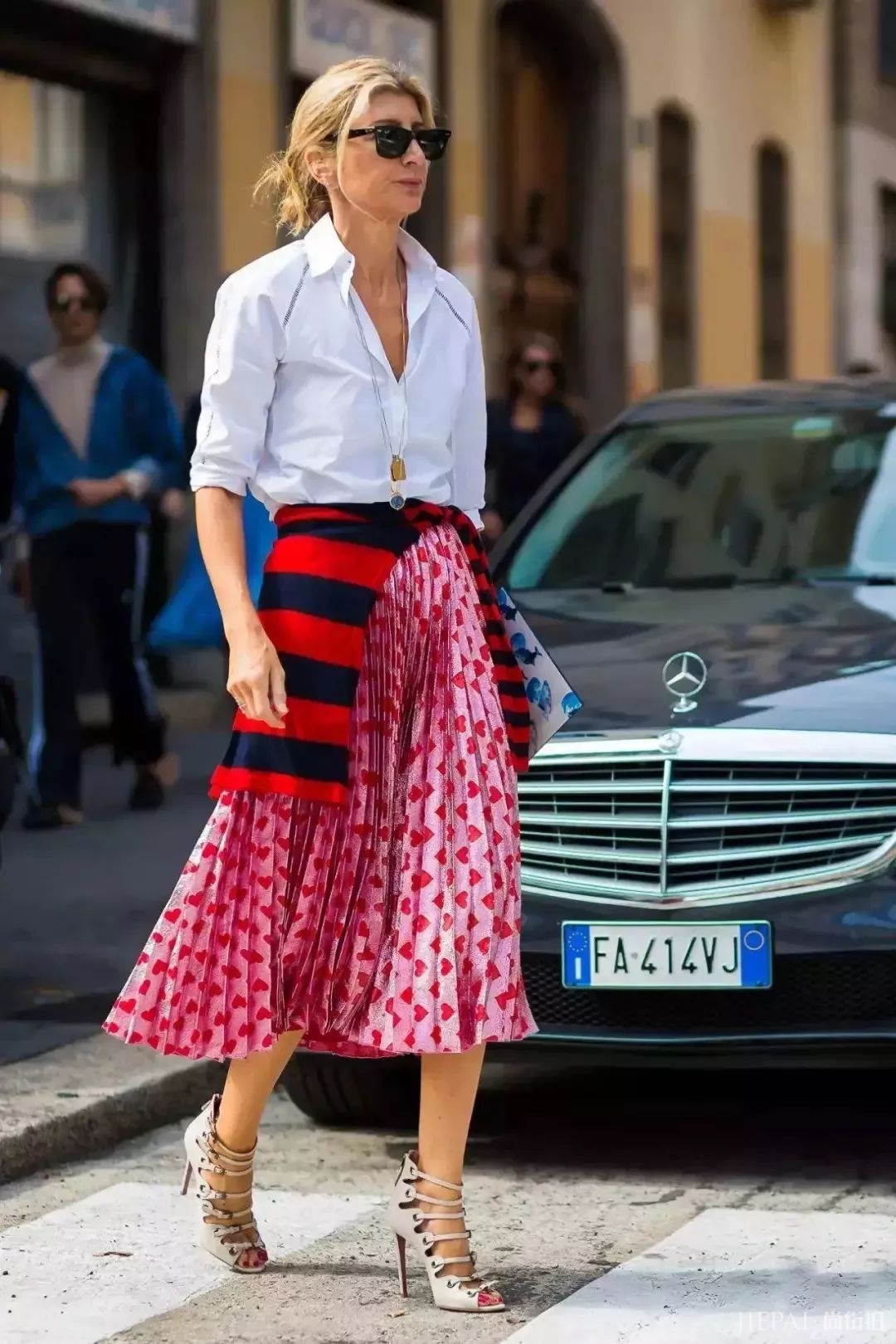 百褶裙显胖、显胯宽？学高圆圆不同身材不同穿法，时髦仙气还有范儿！