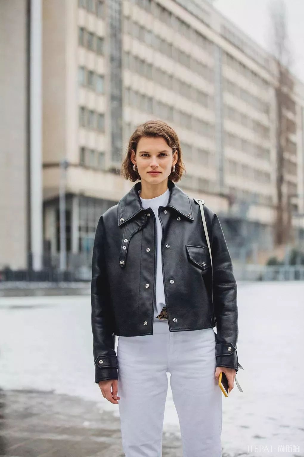 外套里面怎么穿?来看看这5款内搭吧 包你满意!