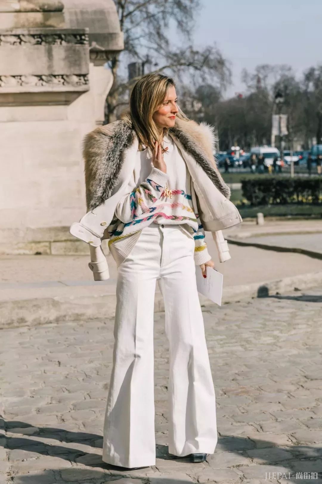 毛衣+半裙，毛衣+阔腿裤…保暖又时髦，从秋穿到冬的搭配！