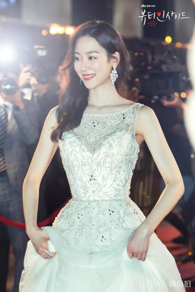 每个月都换脸是什么体验?这部高能韩剧告诉你