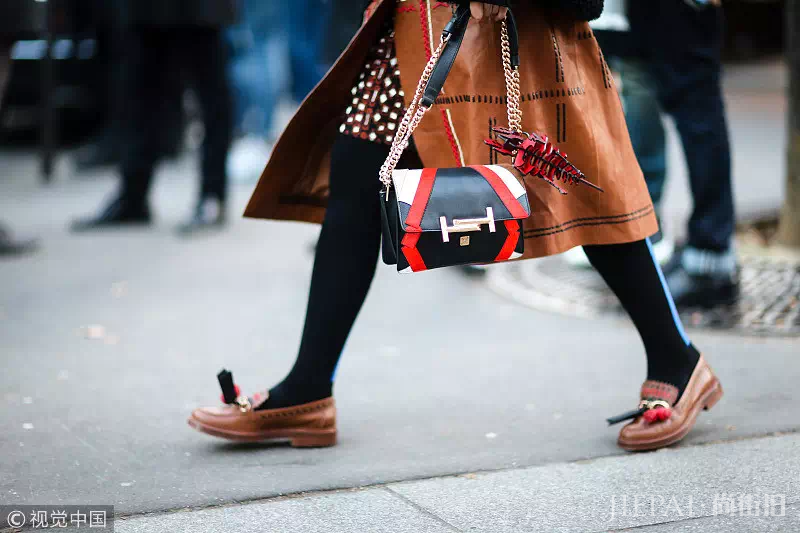 连裤袜的搭配其实就是这么简单!