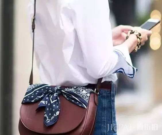 秋天就得搭配丝巾,丝巾的N种系法!