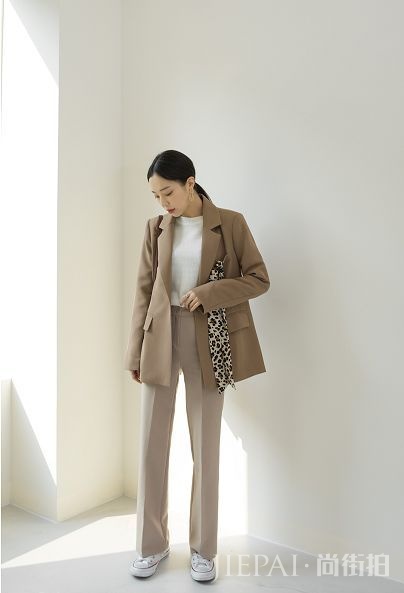 通勤必备の3类单品 25套配色自然清新的韩系淑女风穿搭