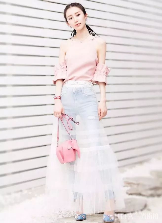 入秋时节裙子和裤子混搭,时髦感爆棚!!!