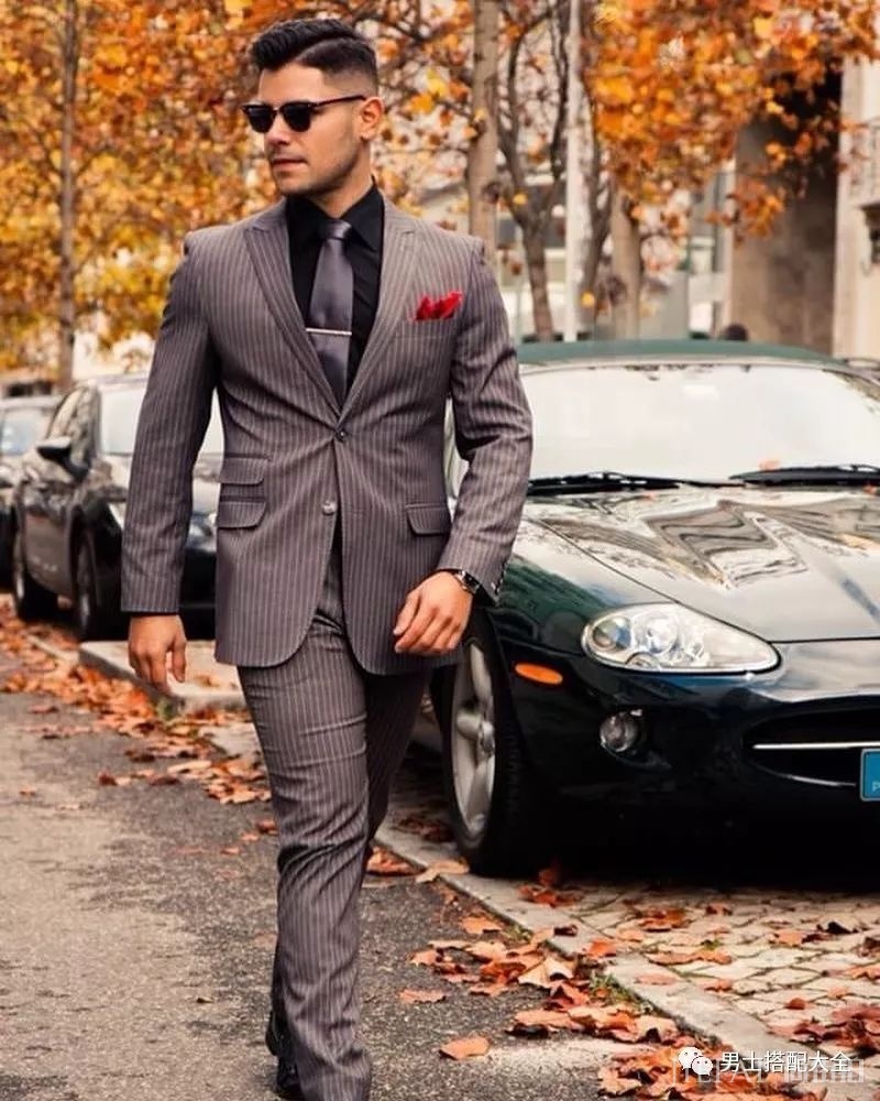 潮男看过来 用万年不淘汰的黑色单品来拯救你的秋冬穿搭