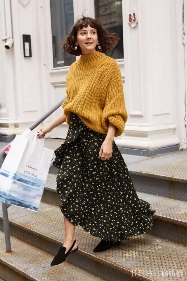 街头潮人告诉你 秋冬季度穿这6条裙子,美过一整年