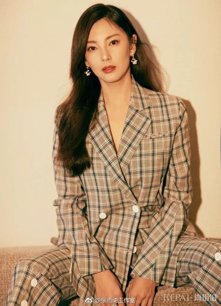 张雨绮,社会你绮姐,人狠真会穿