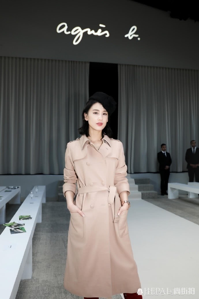 比起宋茜黄圣依的贝雷帽，林允儿的“高级”感还差那么一丢丢！