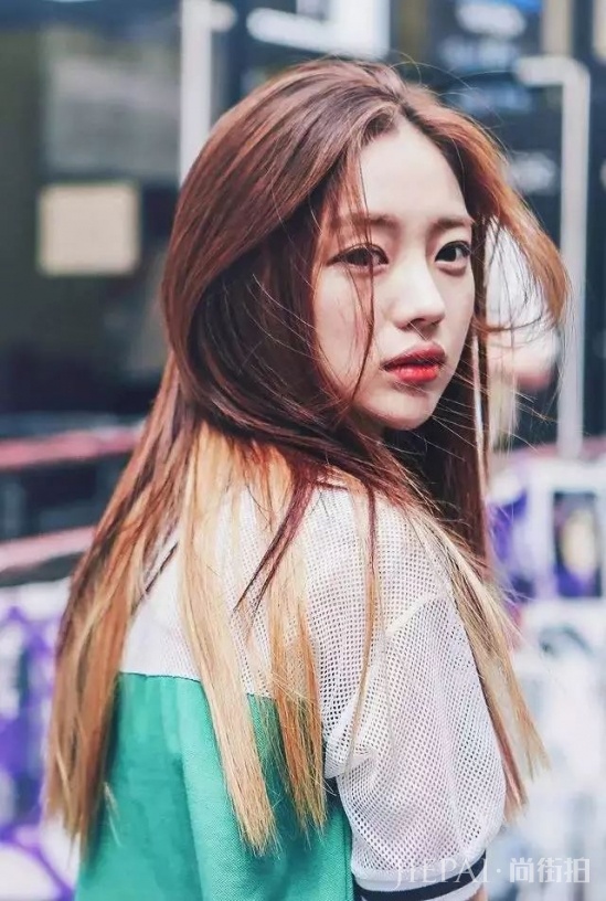 女生怎么打理头发 长发女孩的造型技巧