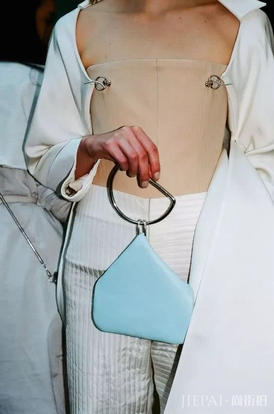 2018秋冬越来越流行小包包