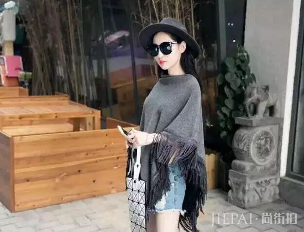 斗篷式外套搭配,让你整整美一季!