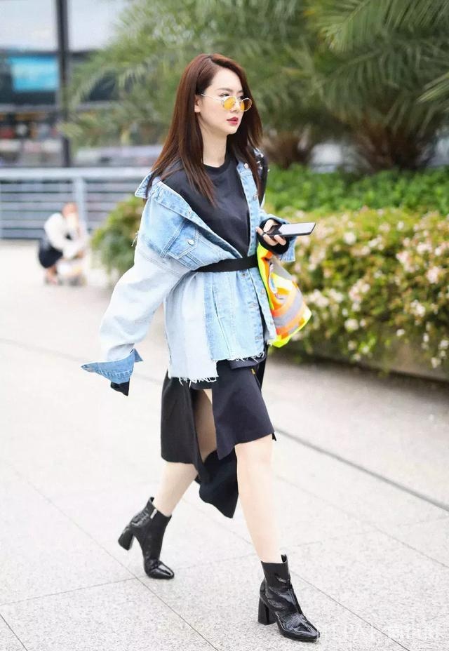 雪花、破洞、明线……牛仔外套还有这么多搭法,真讲究!