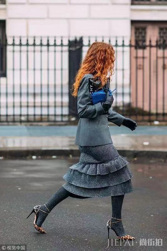 连裤袜的搭配其实就是这么简单!