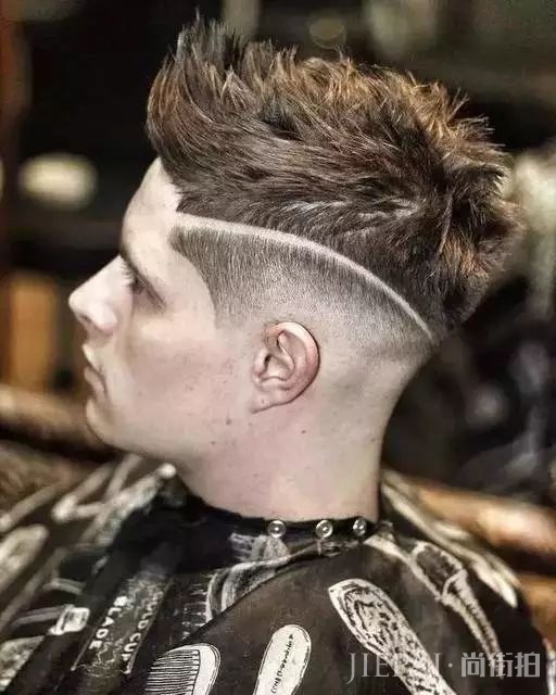 2018流行的型男发型图片