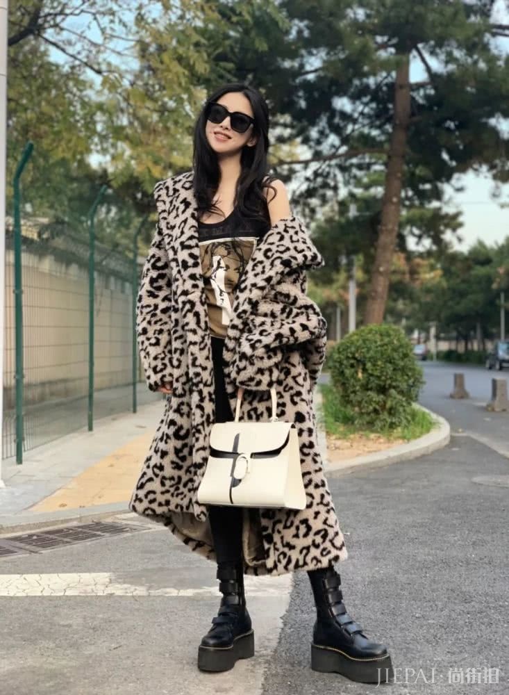 每个人都有的大衣,怎么穿最好看?