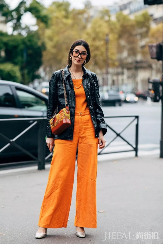 秋冬穿什么衣服上街好 让我们一起看看欧美潮人示范 让你瞬间美翻