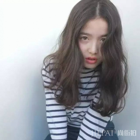 怎么烫卷发了不老气 了解下这5种吧